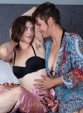 Lesbian porn pics with dykes that have wet hairy pussies