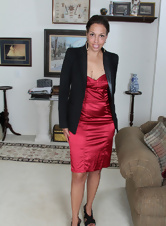 Our mature nudes foto gallery is updated with HQ mature pussy pics